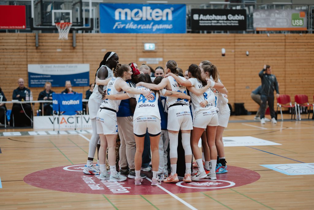 AstroLadies vor Doppelspieltag – Fans erwartet am Sonntag ein Nikolaus-Special