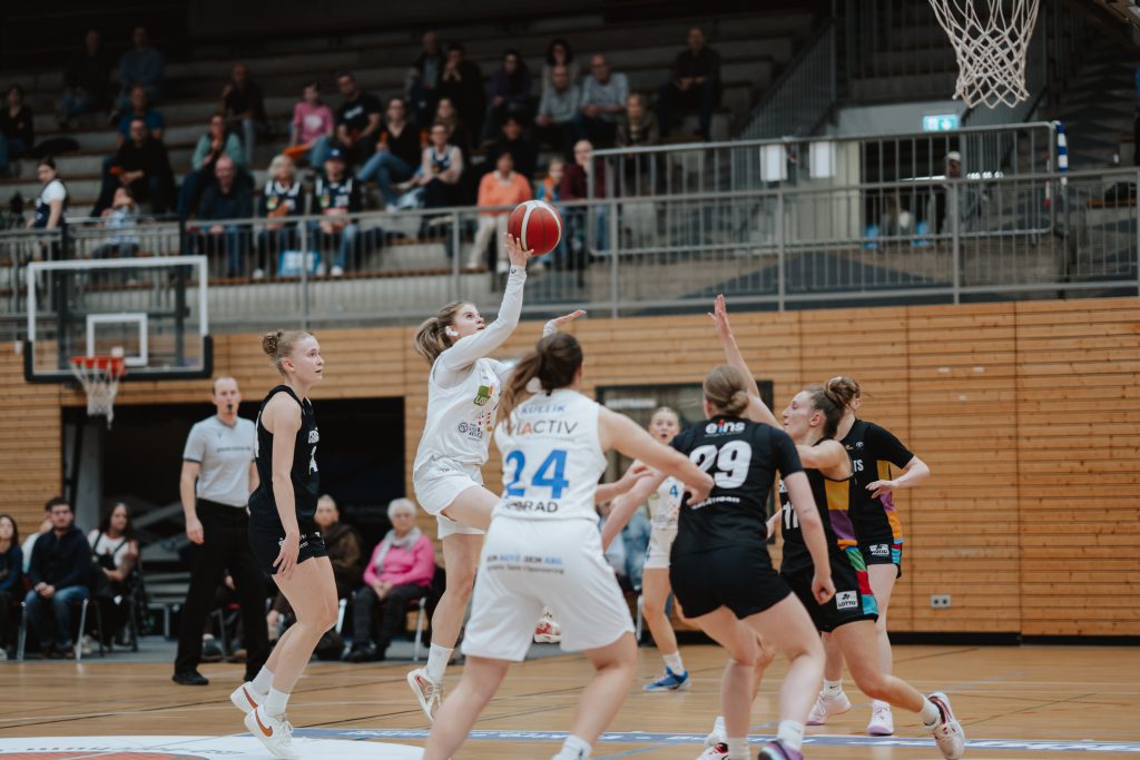 Playoffs perfekt: AstroLadies bestehen auch in Chemnitz